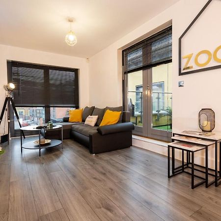 Luxe Place - Netflix & Workspace For 6 Бирмингем Экстерьер фото