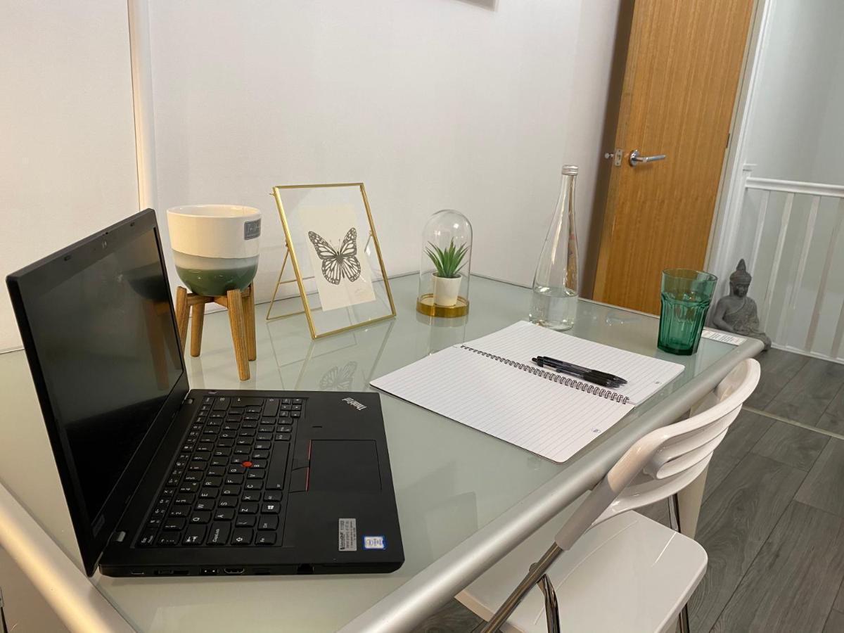Luxe Place - Netflix & Workspace For 6 Бирмингем Экстерьер фото